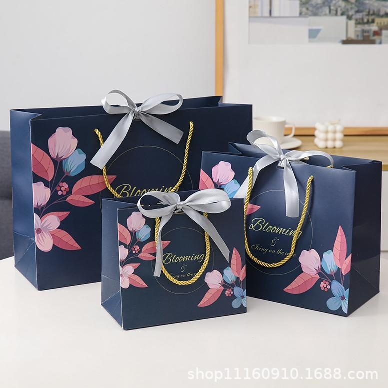 

TRY Paper Bag Wedding / Paper Bag Imlek premium quality ( Kado / Tas Souvenir ) TERLARIS