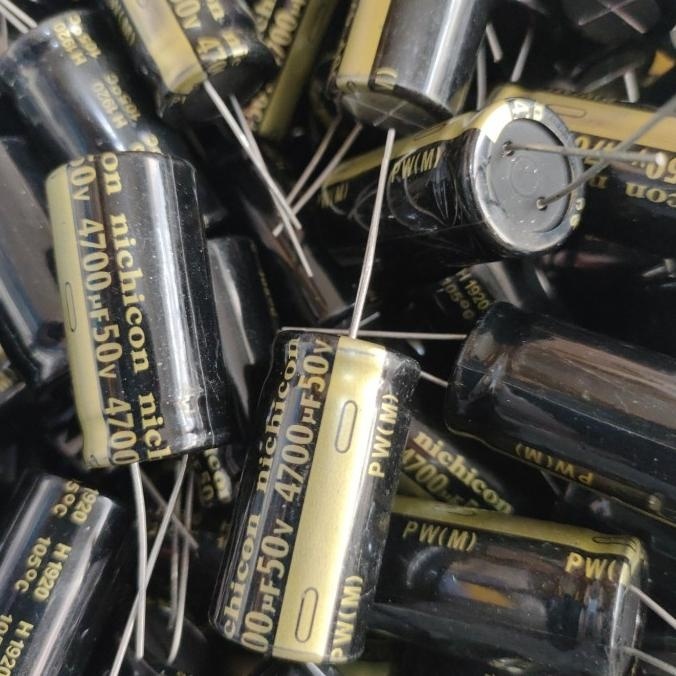 Baru elco 4700uf 50v nichicon gold 1 isi full