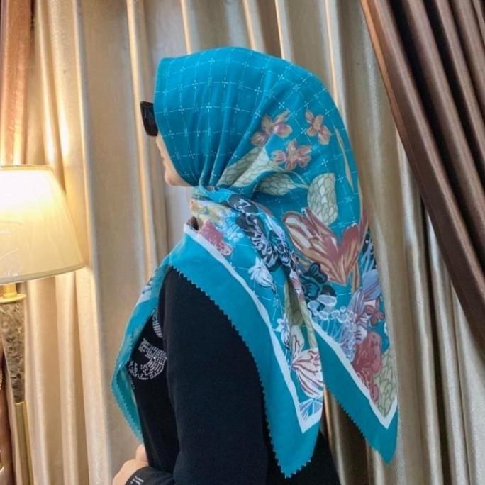 Hijab Hijab Segi Empat Voal Motif Bunga Tosca Limited Edition