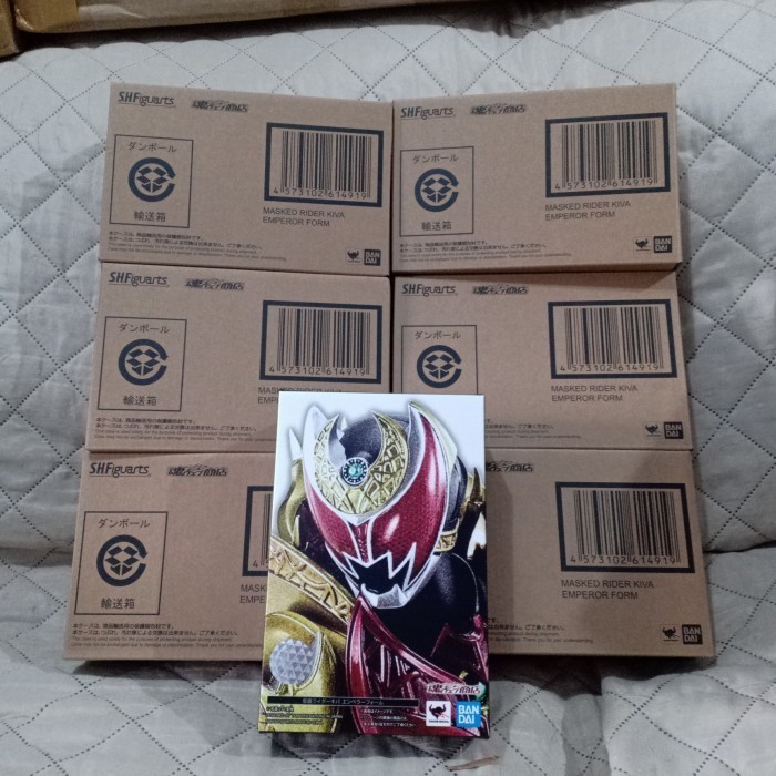 [Original] Shf Ss Kamen Rider Kiva Emperor Shinkochou Seihou S.H.Figuarts Berkualitas