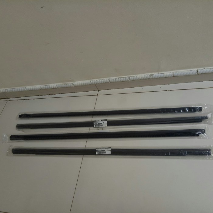 [New Ori] Plipit Kaca/Moulding Pintu Nissan Xtrail'00 - '07 T30 Diskon