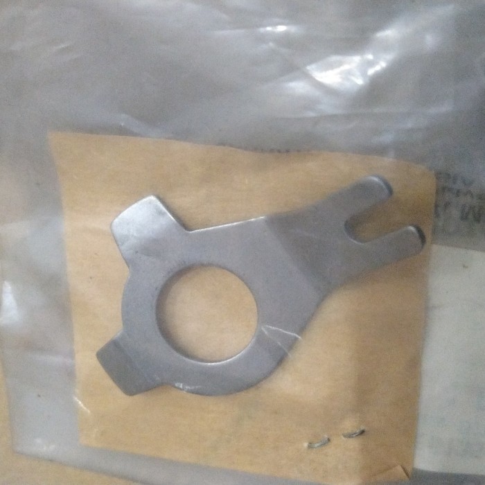 ORI 1S7-E6135-00 WASHER LOCK RING KUNCI MUR RUMAH KOPLING JUPITER MX ( YAMAHA JP GROUP )
