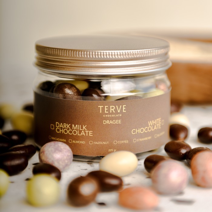 

Terve Mix Nuts Chocolate Dragee - Cokelat Isi Kacang Almond & Hazelnut