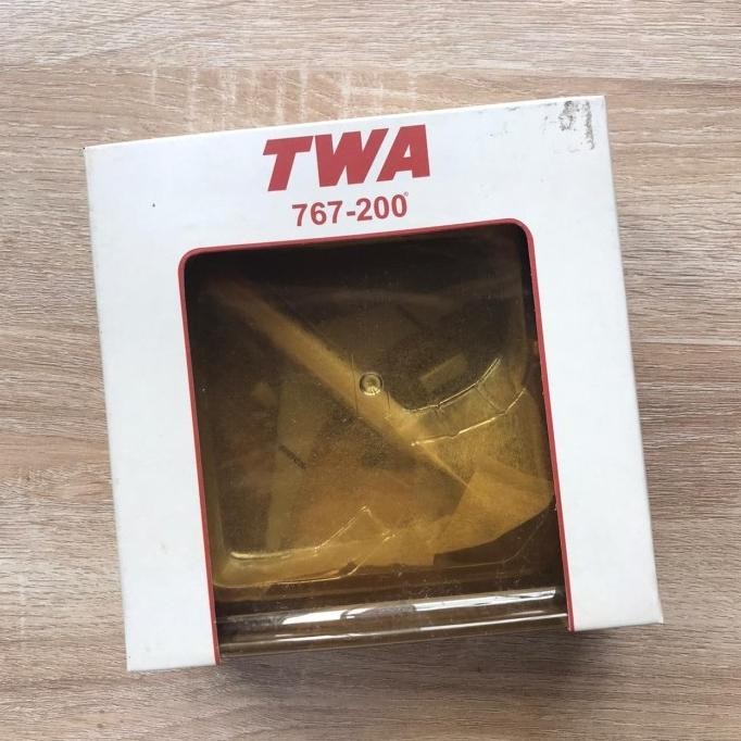 TWA 767-200 - DRAGON WINGS