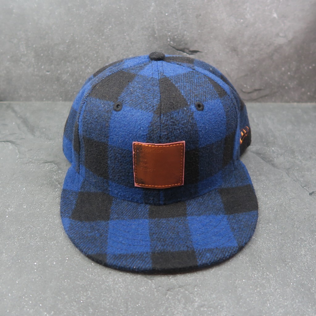 Topi New Era - Snapback Cap - 9Fifty - Blue Flannel Leather Patch