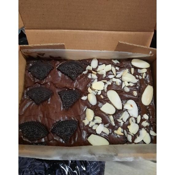 

PROMO MURAH Fudgy Brownies Coklat Hampers Brownies