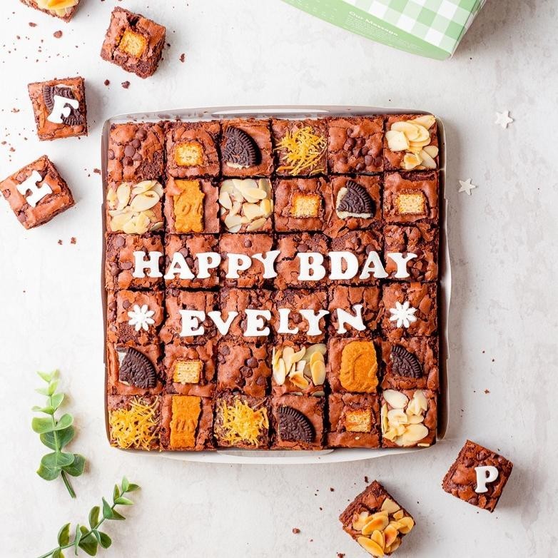 

PROMO MURAH Fudgy Dark Chocolate Brownies Panggang Delightcious Hampers Imlek/Sincia/ULTAH/Souvenir