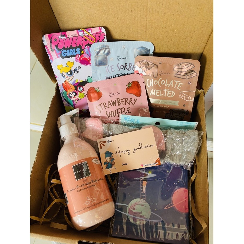 

Ready GIFTBOX WISUDA HAMPERS SKINCARE GIFTBOX ULTAH GIFTBOX MASKER WAJAH