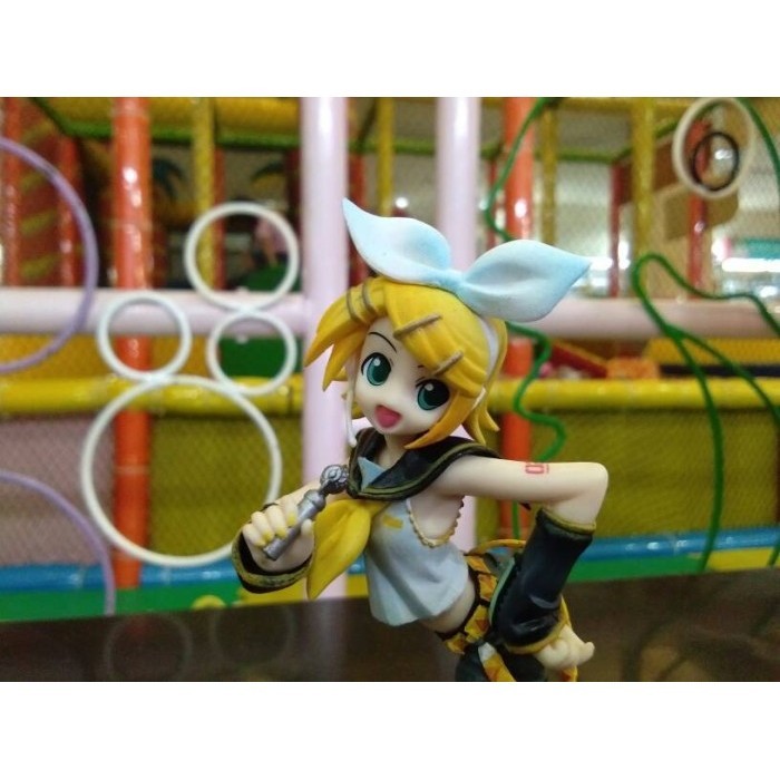 Rin Kagamine Figure