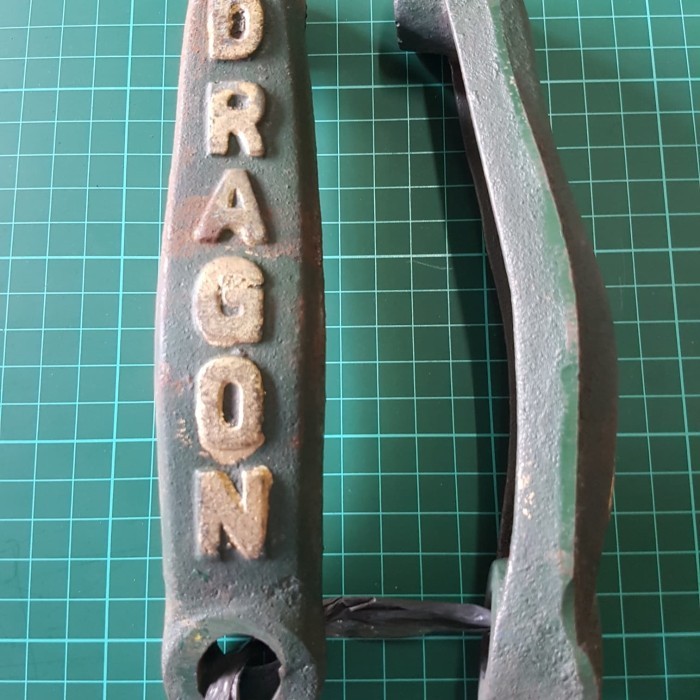 Tangan-tangan Pompa Dragon