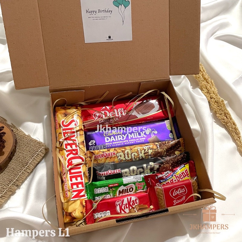 

HJ8 HAMPERS COKELAT KADO READY STOCK HAMPERS VALENTINE COKELAT SIMPEL KADO ULANG TAHUN COWOK CEWEK