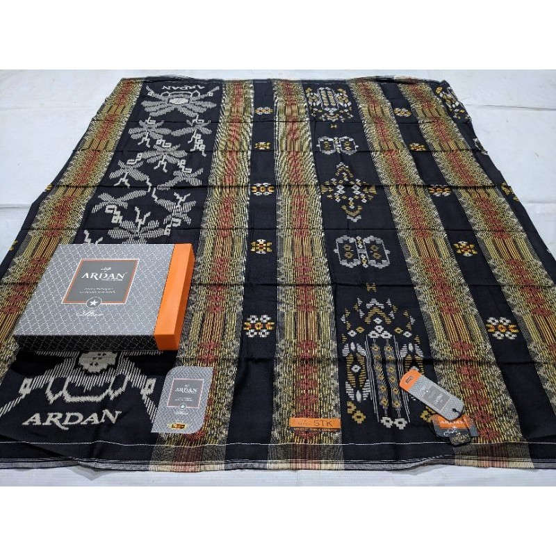 Sarung Ardan Star STK Gold Warna Hitam