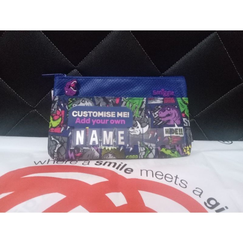 

Pencil case all rounder smiggle
