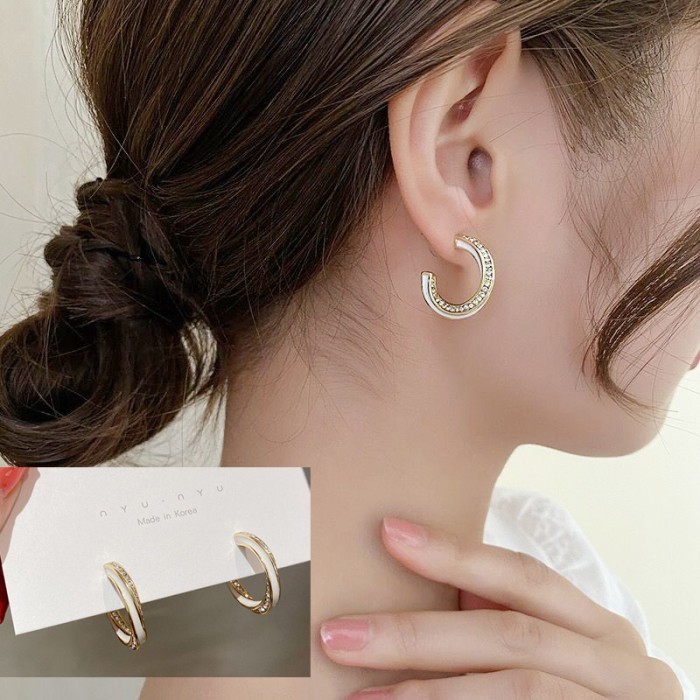 ANTING WANITA PERHIASAN WANITA ANTING BULAT WANITA