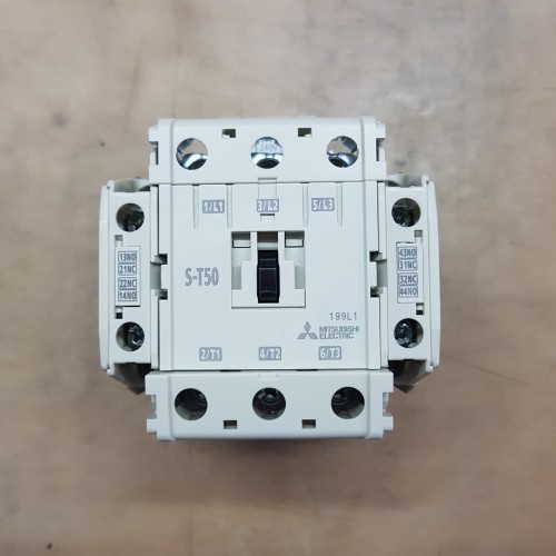 Kontaktor Mitsubishi St 50 220V Relay St50