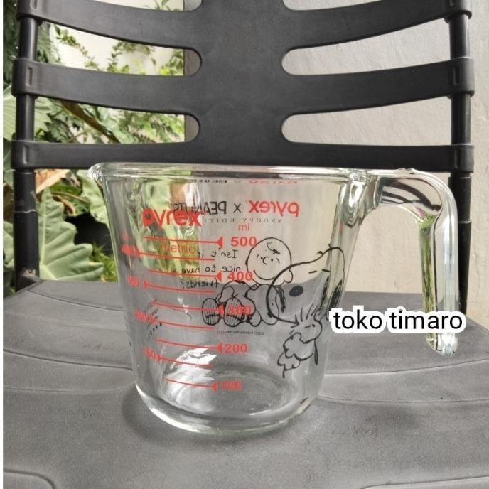 PYREX SNOOPY MEASURING CUP 500ML/GELAS TAKAR/GELAS UKUR