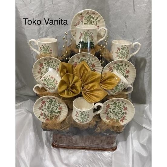 

Hampers Lebaran 2023 Teaset Bunga #Gratisongkir Myrrahlook