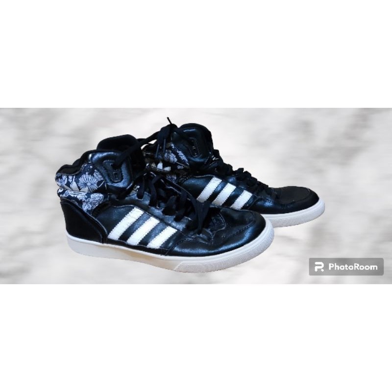 Adidas Questar