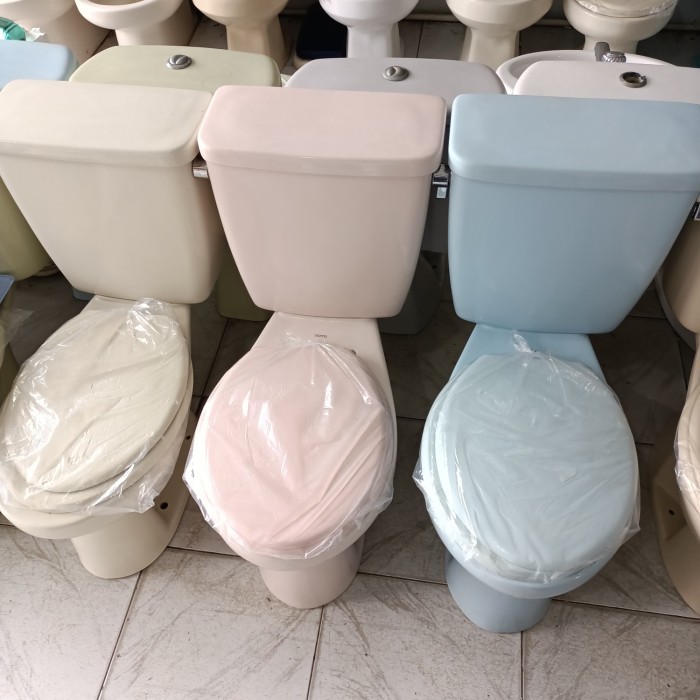 CLOSET TOILET KLOSET DUDUK MONOBLOK TOTO ENGKOL SAMPING WARNA