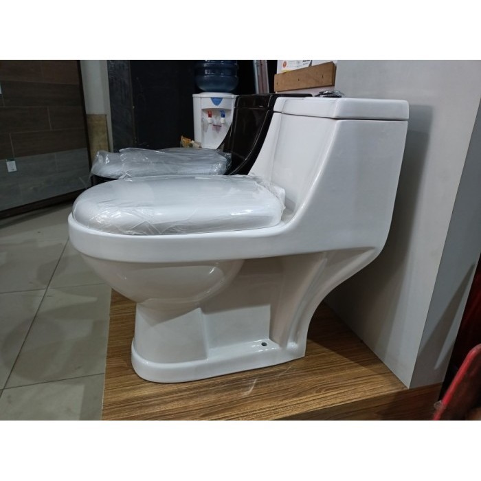 VOLK 9009 - CLOSET DUDUK KAMAR MANDI PUTIH FREE JET SHOWER
