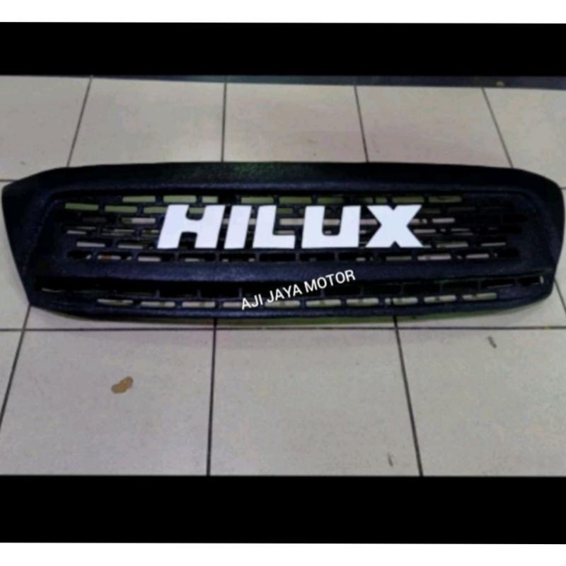 GRILL HILUX 2010 2011 GRILL DEPAN HILUX