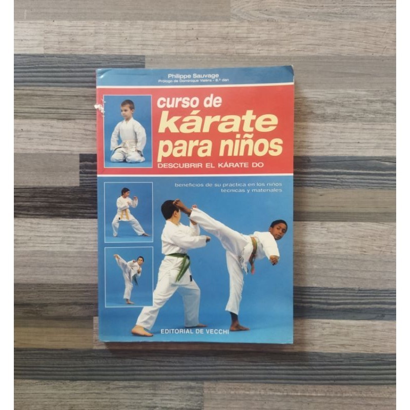 BUKU TENTANG KARATE