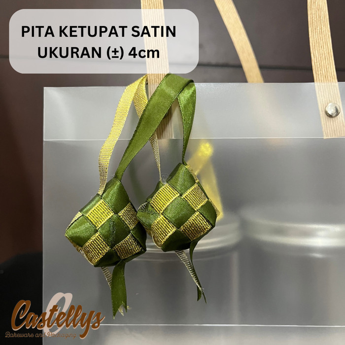 

<<<<<] Ketupat Pita Satin Hiasan Hampers Lebaran