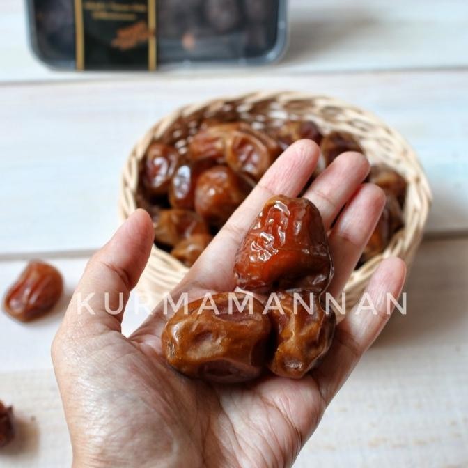 

Kurma Mannan Sukari Fresh 500Gr Kurma Nabi 1/2Kg
