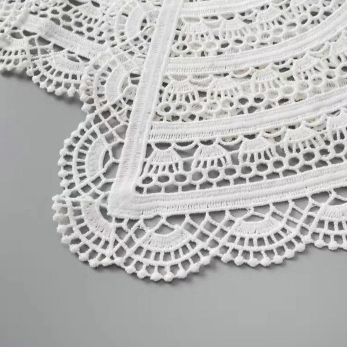 Kerah Palsu Renda Collar