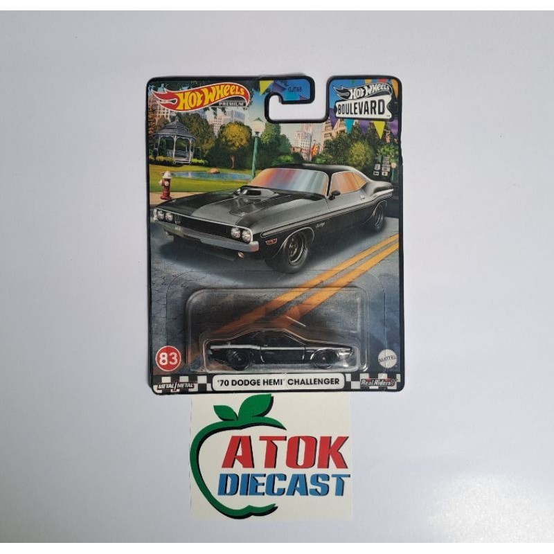 Hotwheels Premium Boulevard 70 Dodge Hemi challenger