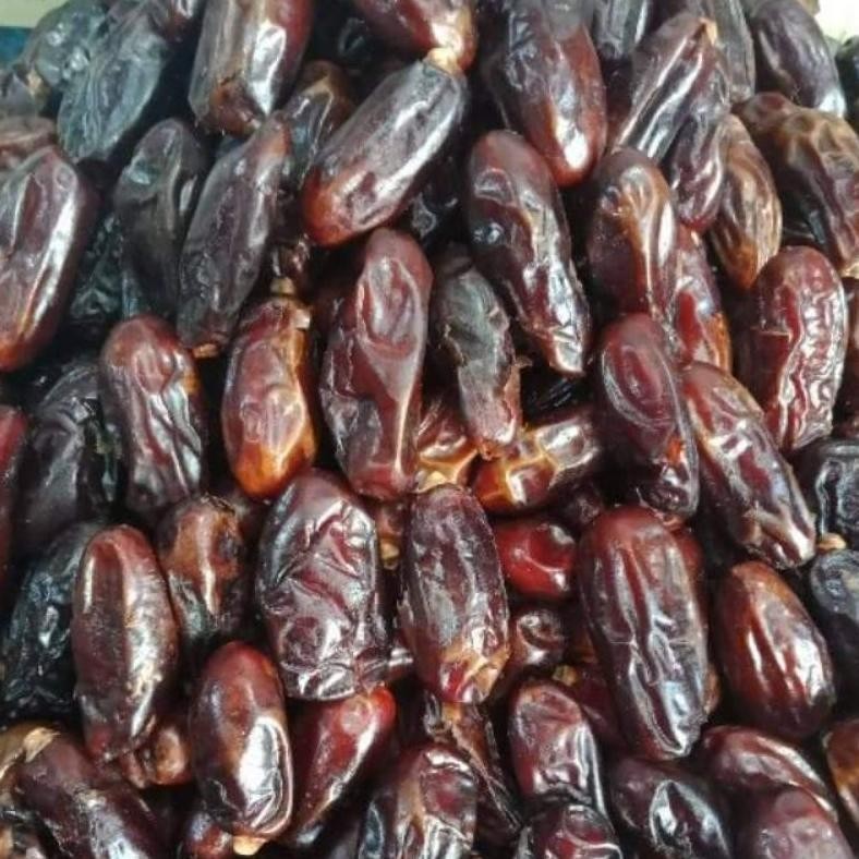 

Tersedia Promo!! Kurma Madinah Super 10Kg Kurma Madinah Mabrum 1Dus