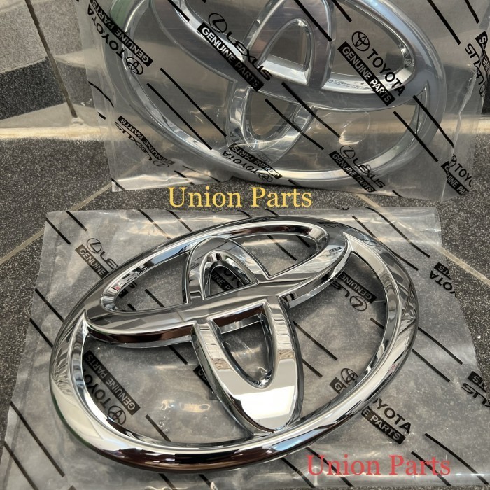 Ready Emblem Logo depan Toyota Fortuner Vrz logo Toyota Grill Fortuner Vrz