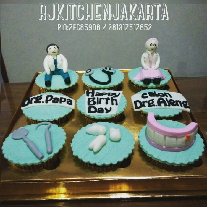 DENTIST CUPCAKES/CUPCAKES DOKTER GIGI
