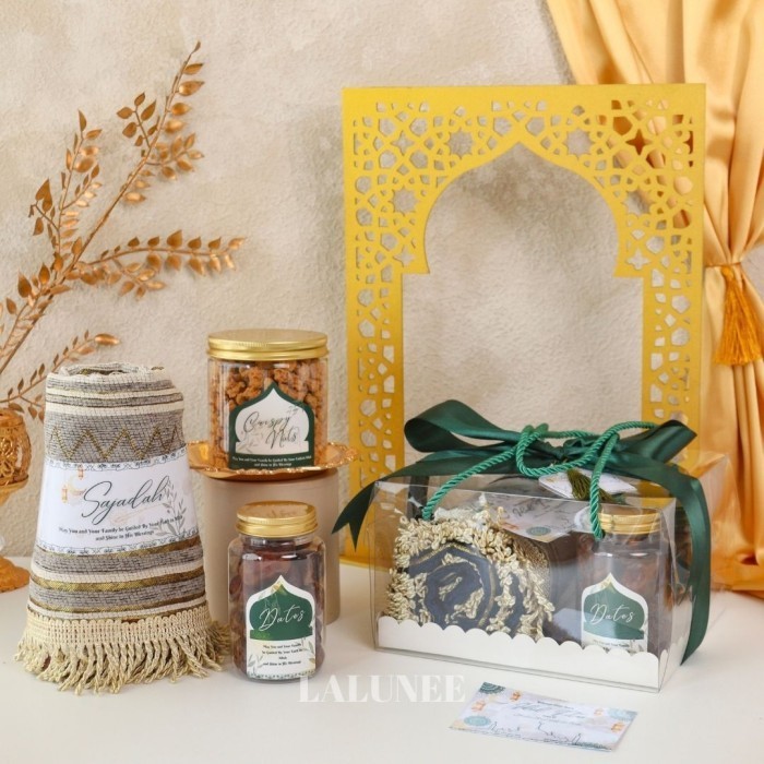 

Limited! Hampers Lebaran Kue Kering Kurma Sajadah Lalunee Premium dan Murah - KacangKurma Sajadah New