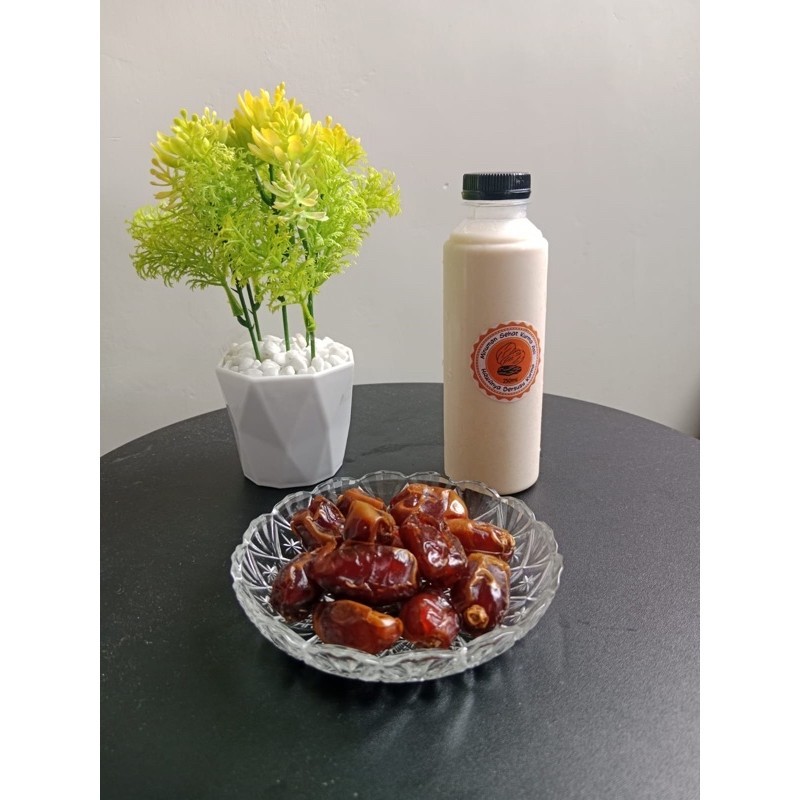 

Susu Kurma 100% Susu dan Kurma Susu ibu Menyusui Susu Kurma Asli