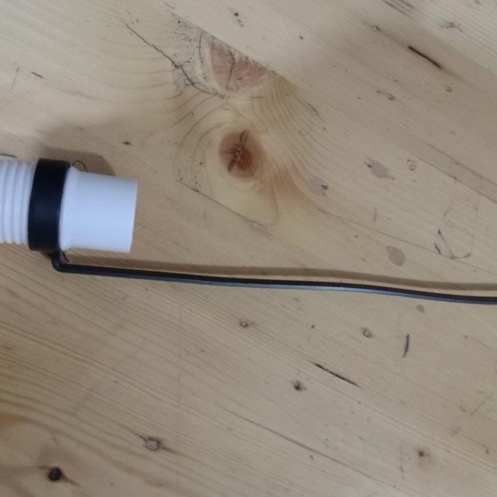 Gantungan selang pembuangan mesin cuci Panasonic