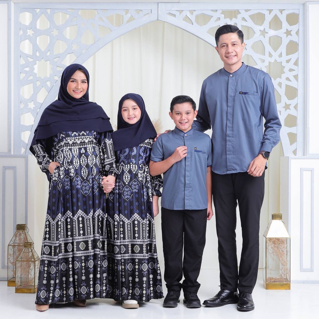 Sarimbit Hawa Raya Michan Navy Dongker Keluarga Gamis Koko Anak Ayah Ibu Motif Etnik Perempuan Musli