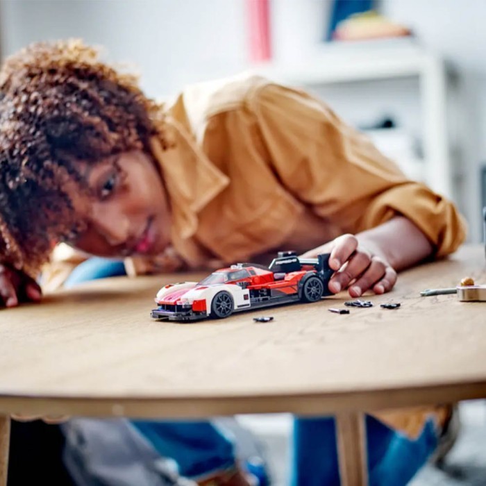 Lego Technic Porsche 963 76916