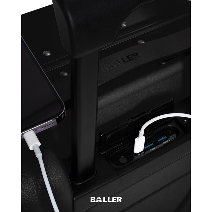 Koper Baller Polycarbonate Carry On 20 Inch - Black