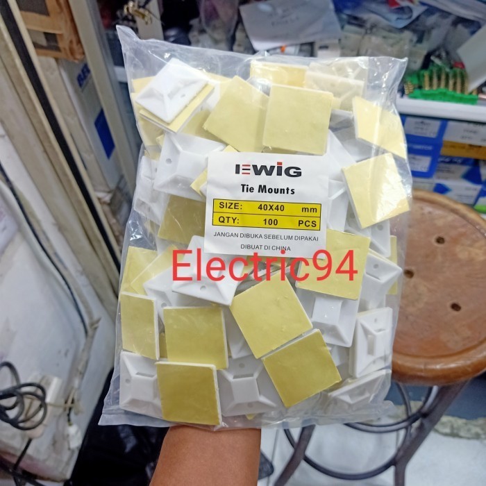 

TIE MOUNT 40X40 MM EWIG / KABEL TIE MOUNT 40X40 PER PACK