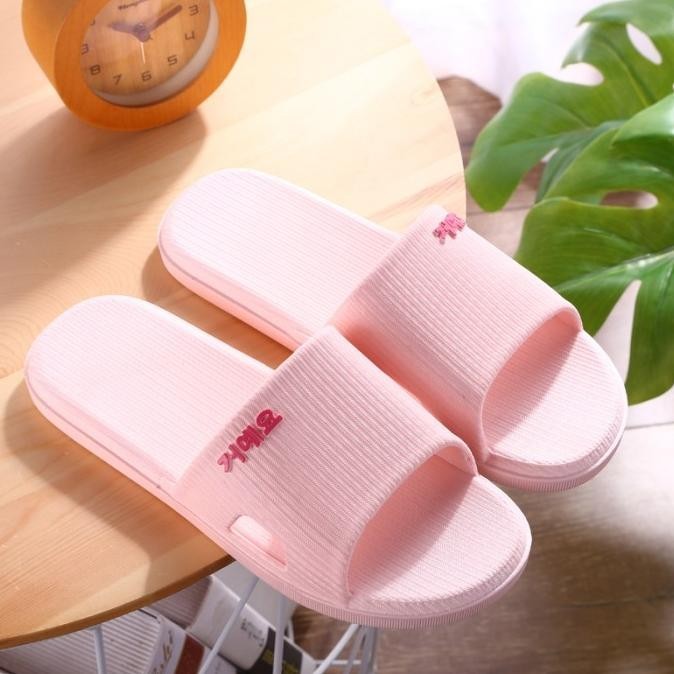 Sandal Rumah Sandal Kamar Mandi Wanita Empuk Anti Slip