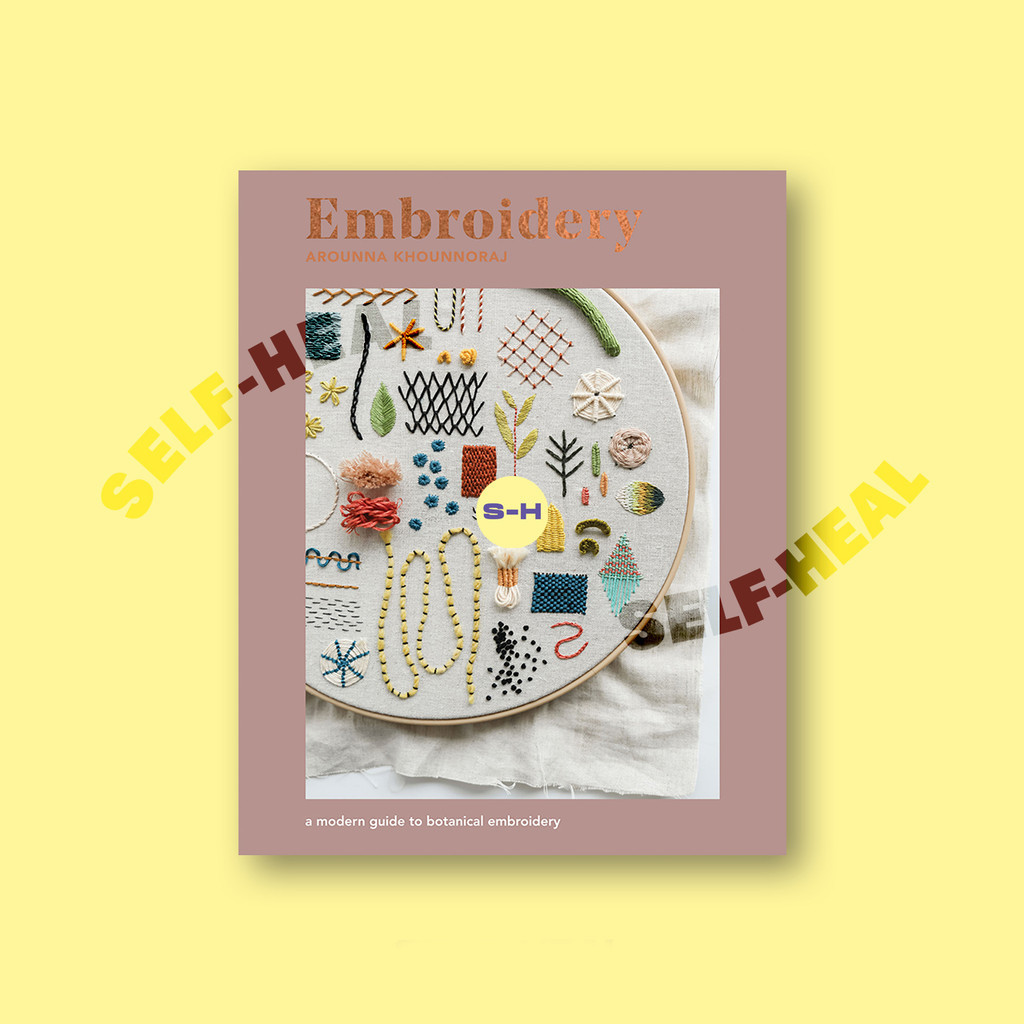 

Embroidery - Arounna Khounnoraj