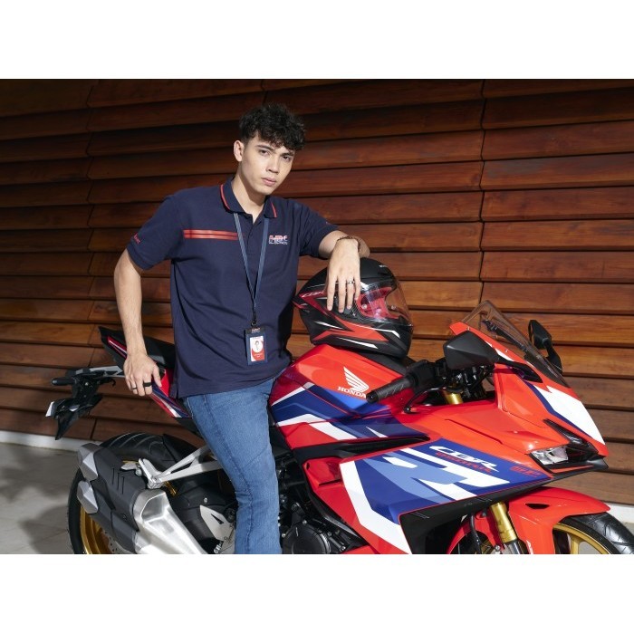 

BARANG TERLARIS Honda HRC23 ID CARD HOLDER / Slot ID Card