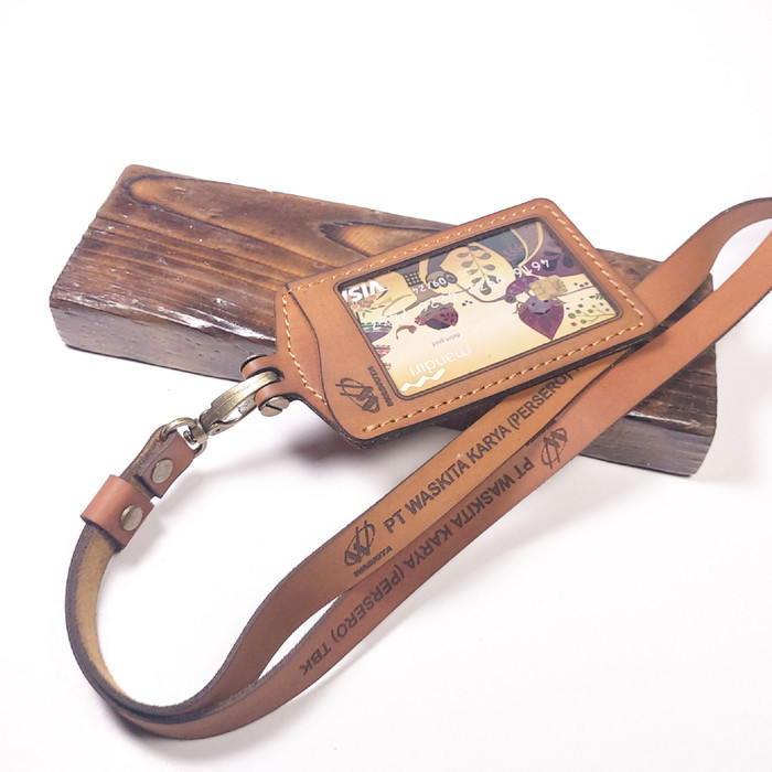 

BARANG TERLARIS Gantungan ID card holder name tag Kulit sapi asli COSTUM NAMA dan LOGO