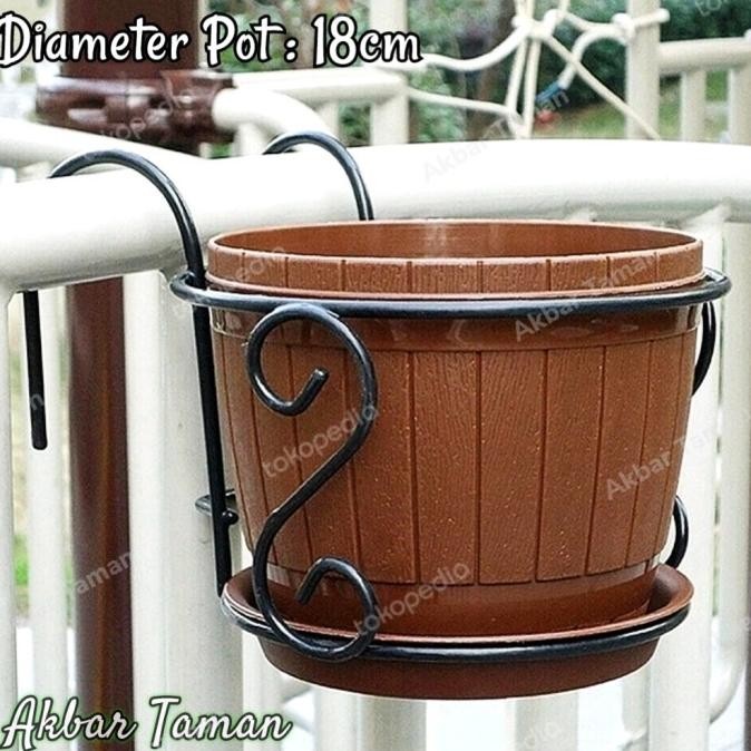 Rak Gantung Pot Bunga / Rak Besi Tempat Pot Bunga Rak Pagar Balkon
