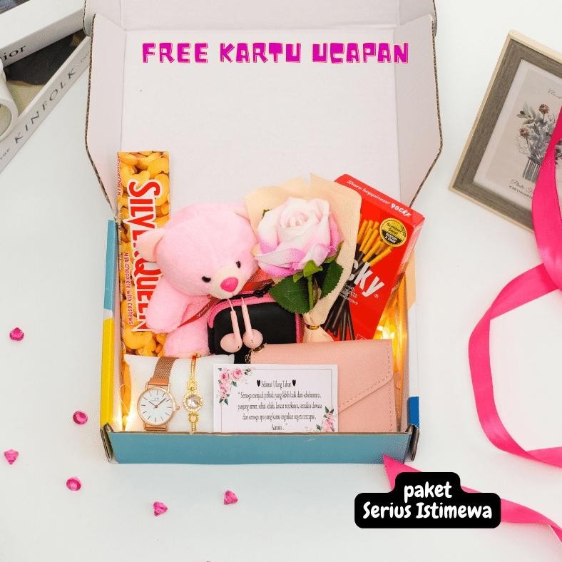 

CR - Kado Ulang Tahun Cewek Hampers Led Lampu Hadiah Pacar Ultah Kado Anniversary Valentine Birthday Hempers Aesthetic Estetik Wanita Sahabat Pasangan Paket Lucu Kekinian Ucapan Gift Box Boneka Coklat Buket Bunga Jam Tangan Buat Bestie Murah Snack Giftbox