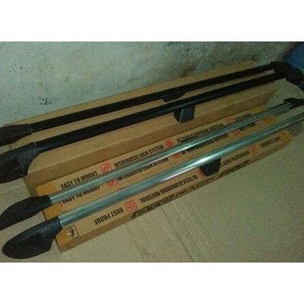 Roof Rail Kaki Rack Di Atas Mobil Mitsubishi Kuda