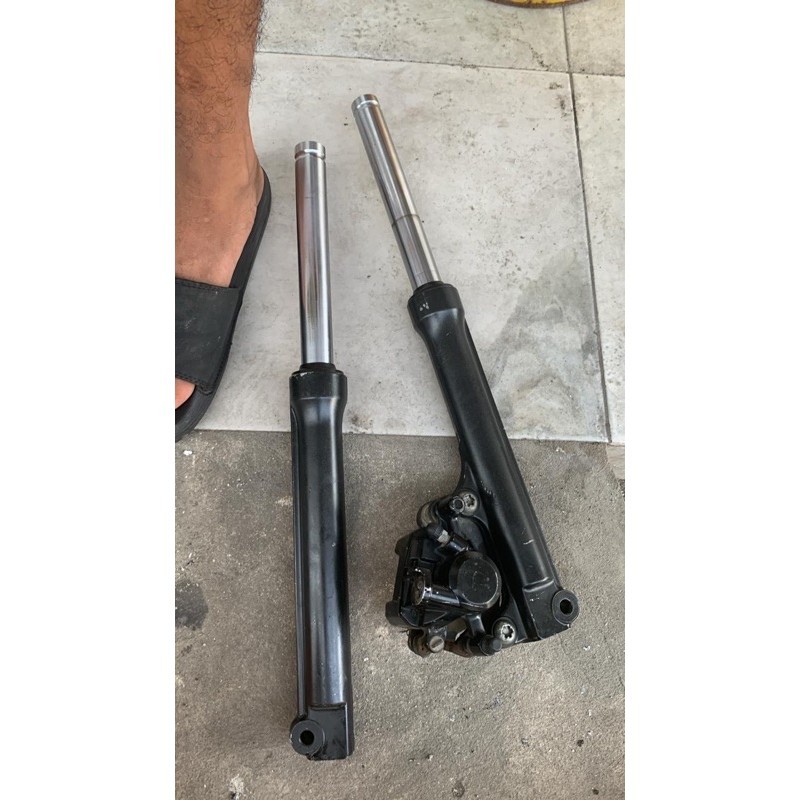 Shok Depan Beat Karbu Original Copotan