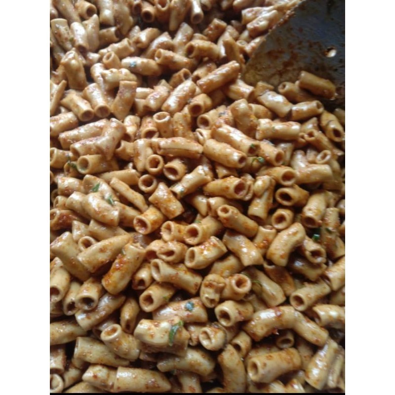 

Makroni Bantet / Makroni Pedas / Makroni Cemilan Asli Garut / Makanan Ringan