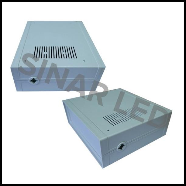 

TERMURAH BOX PLASTIK CUSTOM 20X17,5X7 CM !!!!!!!